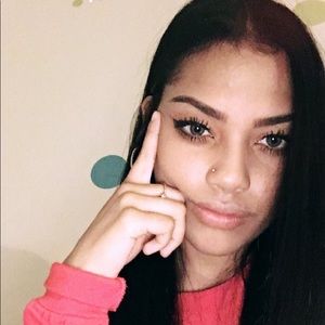 Meet your Posher, Marisa